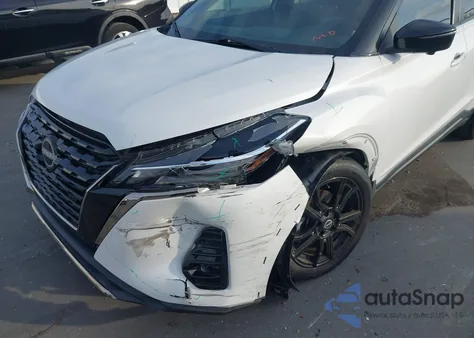 2023 Nissan Kicks Sr Xtronic Cvt z USA, uszkodzony, nr VIN 3N1CP5DV5PL529505